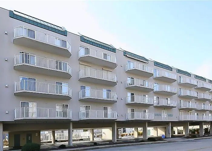 Ocean Block With 2 Balconies Ac Fireplace Laundry & Shared Pool Holiday home Ocean City